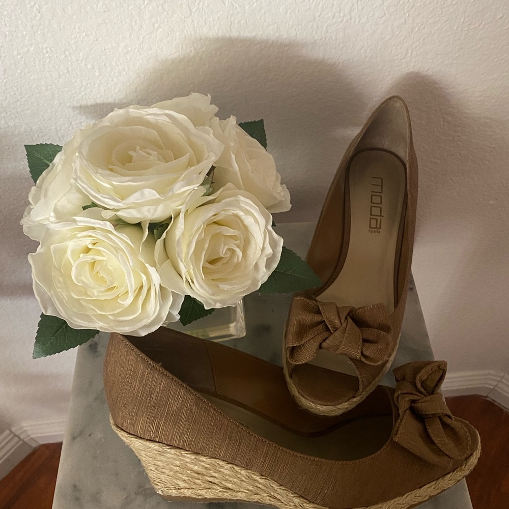 Open toe wedge sandle